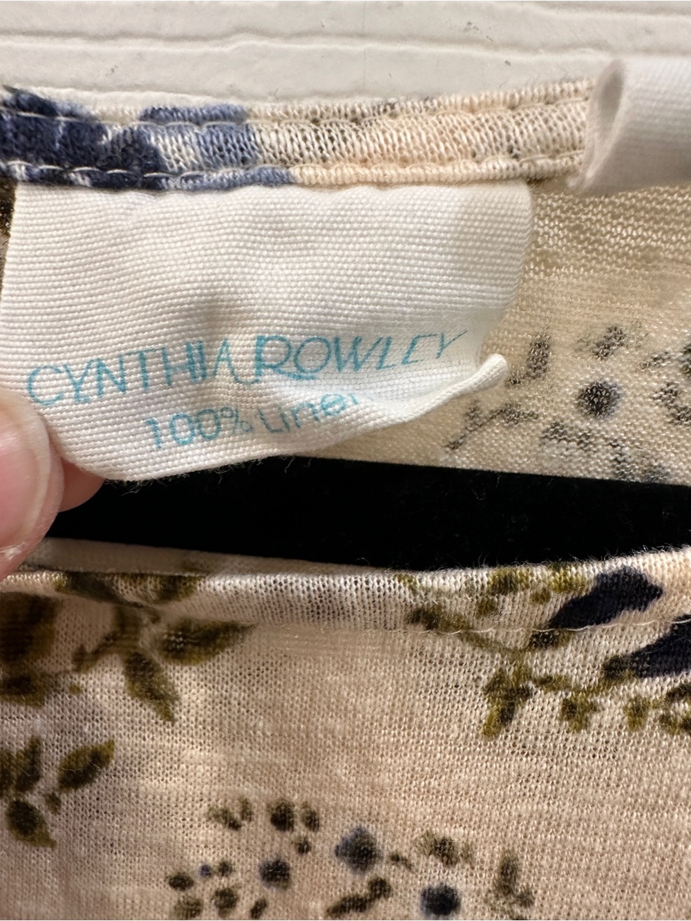 cynthia rowley beige blue green floral round neck short sleeve knit top sz M EUC - Picture 3 of 4